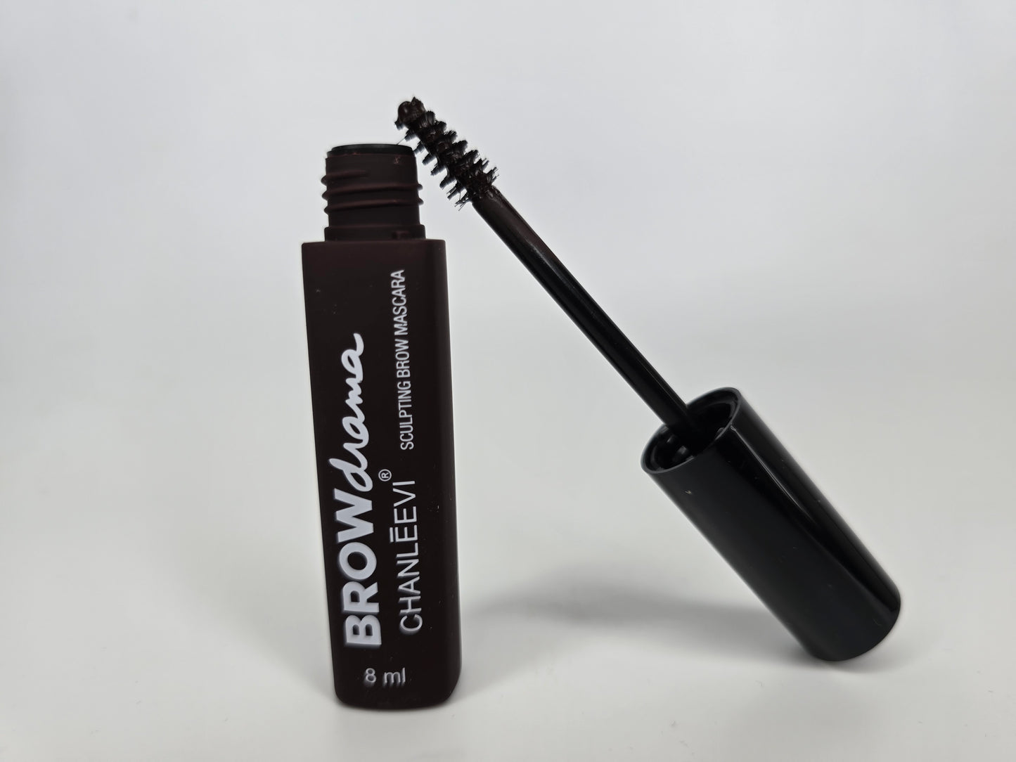 Brow 24 hour brown / taupe